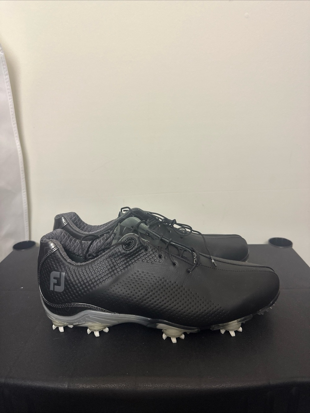 FootJoy DNA Helix Men's Black Athletic Golf Shoes Size 10